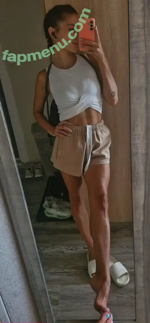 yogetavip nude photo #0070 (yogetasworld)