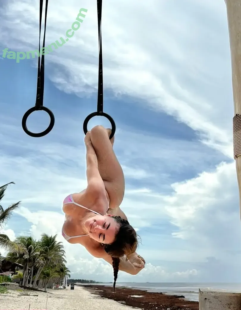 Yogi.cath nude photo #0005 (yogi.cathh)