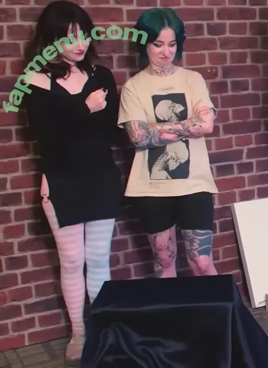 Yogscast Bouphe nude photo #0100 (bouphe / bouphemagic)