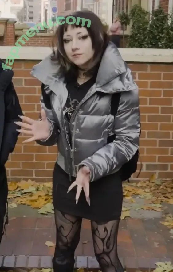 Yogscast Bouphe nude photo #0121 (bouphe / bouphemagic)