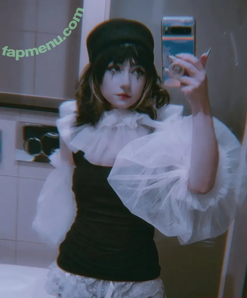 Yogscast Bouphe nude photo #0125 (bouphe / bouphemagic)