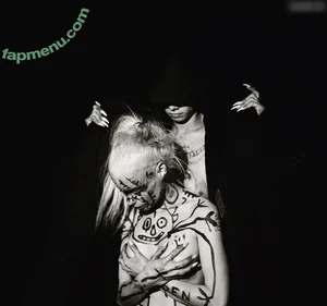 Yolandi Visser / zefside.represent nude photo #0049