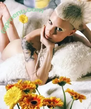 Yolandi Visser / zefside.represent nude photo #0053