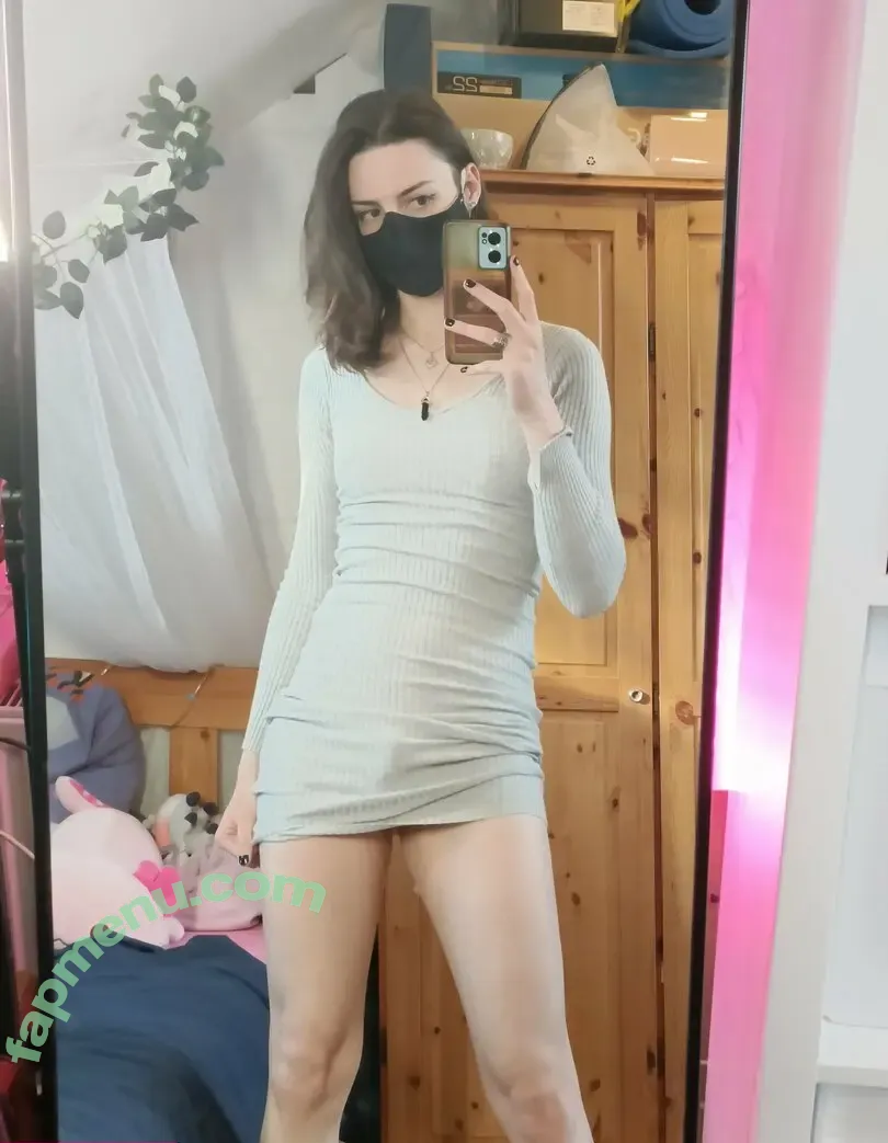 yona.mlem nude photo #0191 (ypol.eban.7)