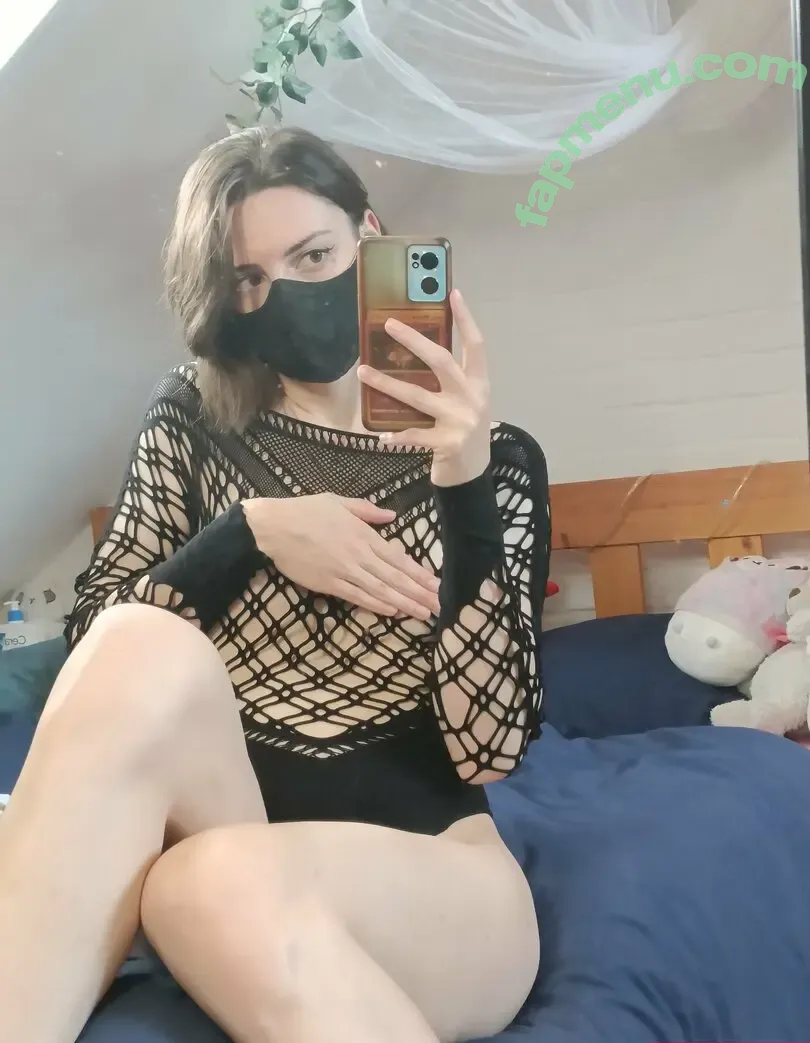 yona.mlem nude photo #0211 (ypol.eban.7)
