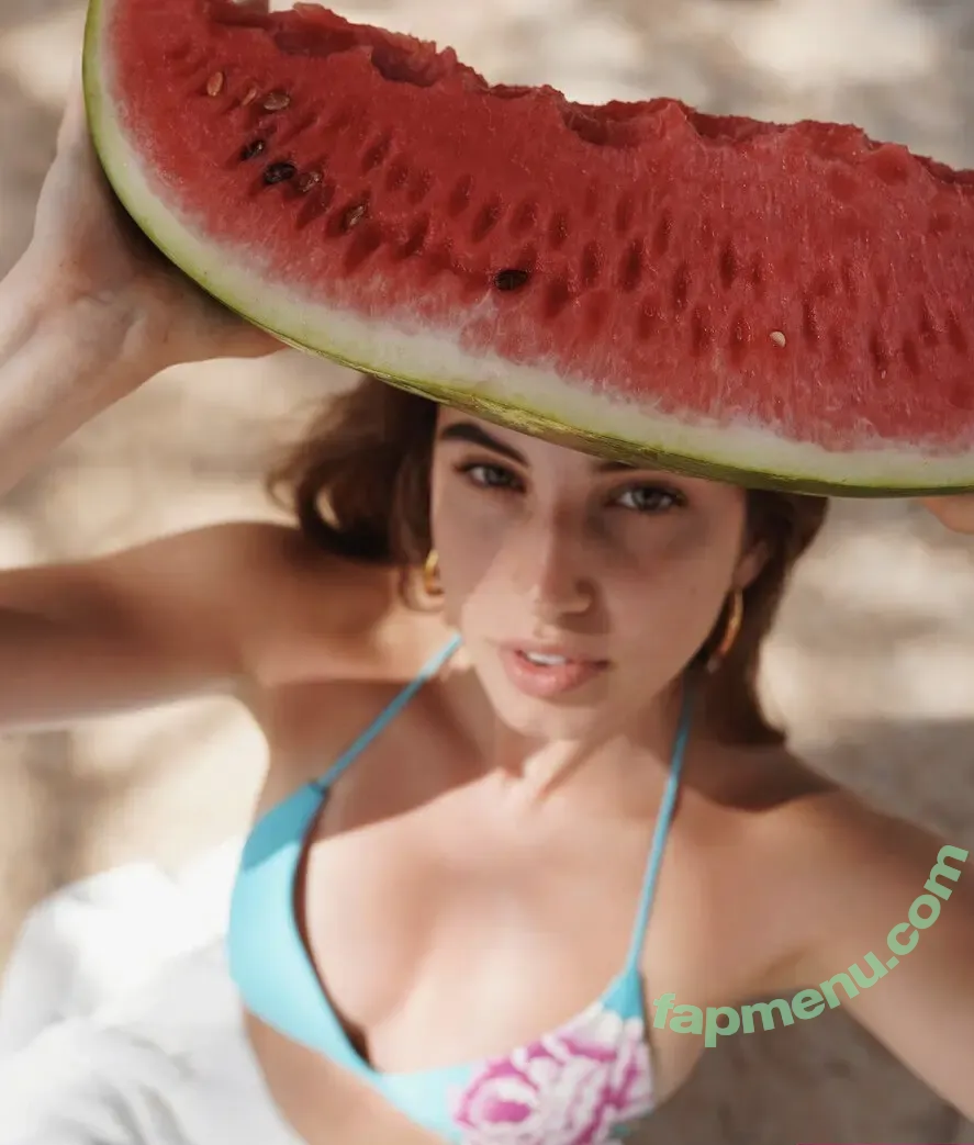 Yonca nude photo #0061 (YoncaHagen)
