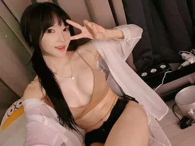 yoon_froggy / jhjjijji / korean streamer nude photo #0084