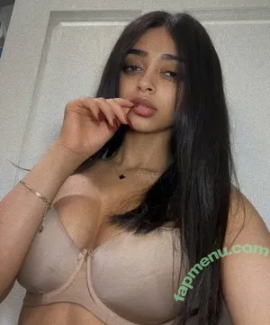  nude photo #0002