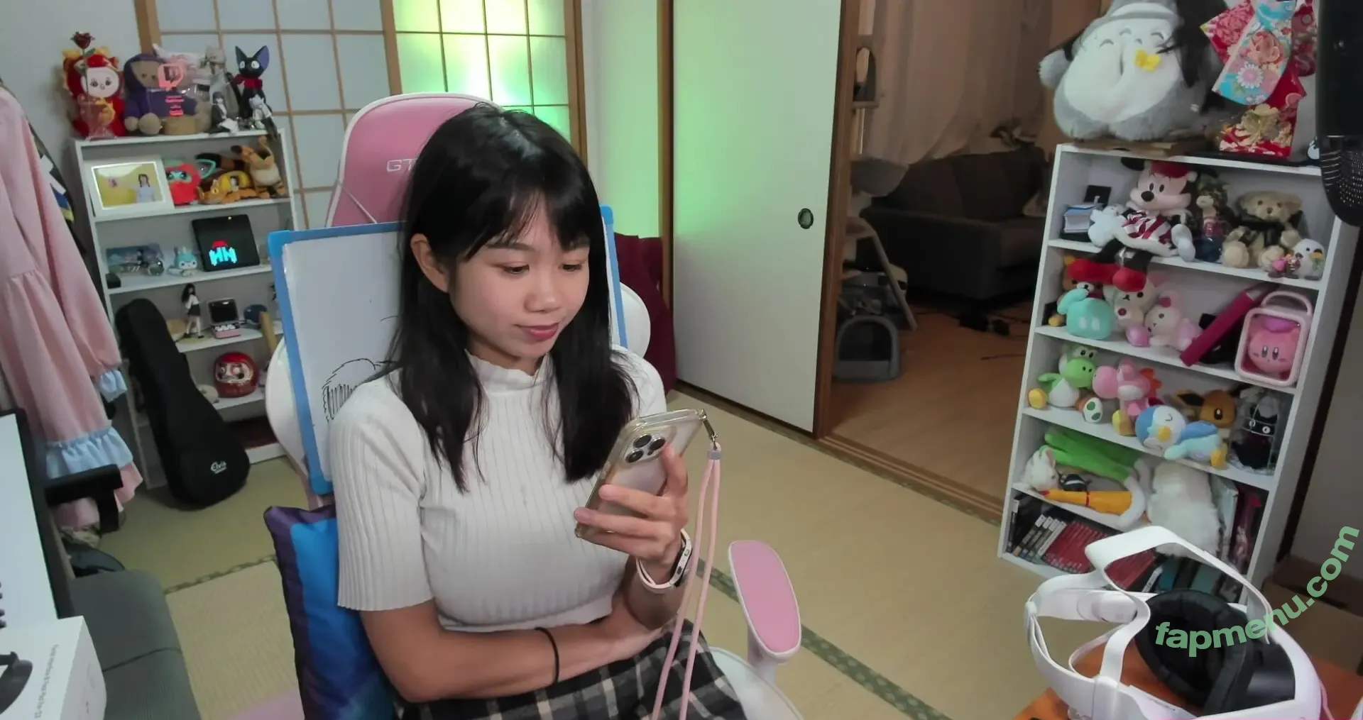 Yoshimyan nude photo #0315 (tofumya / yoshimyann)