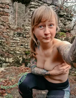 youmeus1312 / whatisthemaximumcapacityonthis nude photo #0111