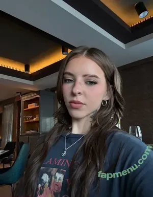 Young Miko / itsyoungmiko / sinacdr nude photo #0065