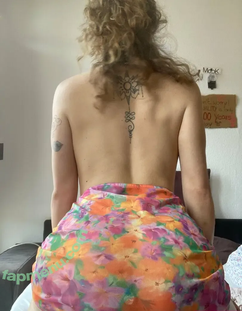 youngdumbanddirty nude photo #0004 (playful_paula)