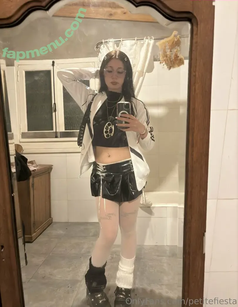 youngpeepeeonme nude photo #0002 (youngpeepeeonme)