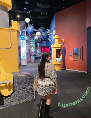 Youniklunatik nude photo #0274