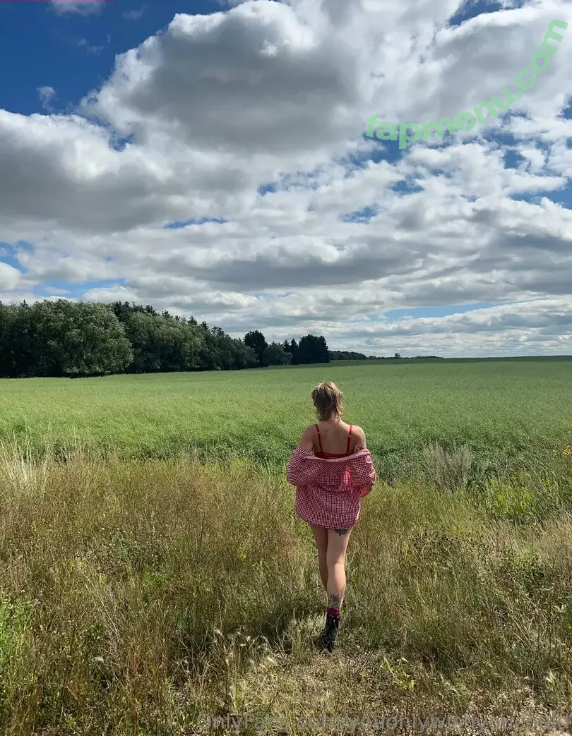 youonlywishyoucould nude photo #0053 (charlotte_aria_youonlywish)