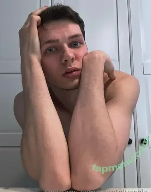  nude photo #0002