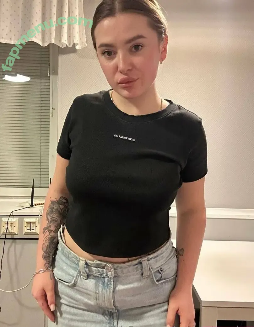 your_baby_arina nude photo #0059 (your_baby_arina)