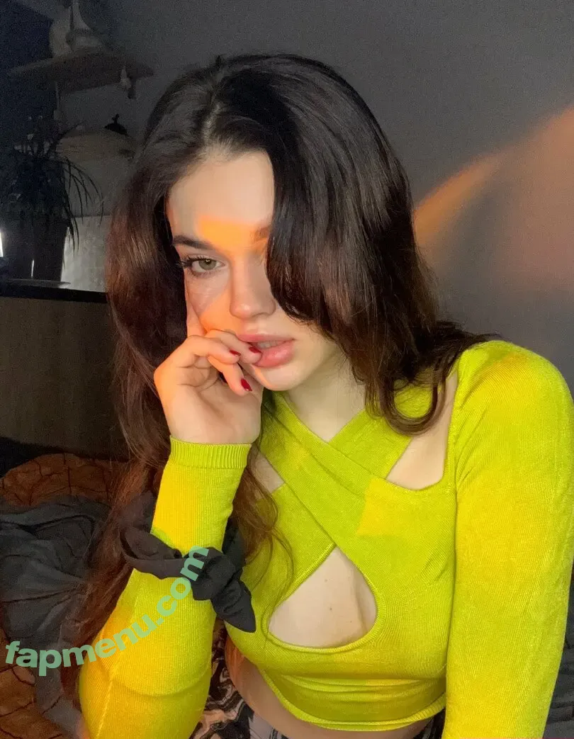 your_crush1 nude photo #0034 (your_crush)