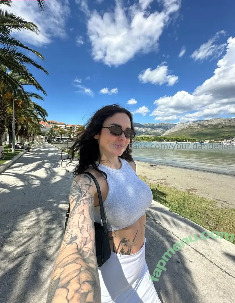 your.dandelion nude photo #0032 (yourdandelia)