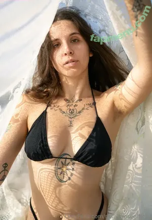  nude photo #0001