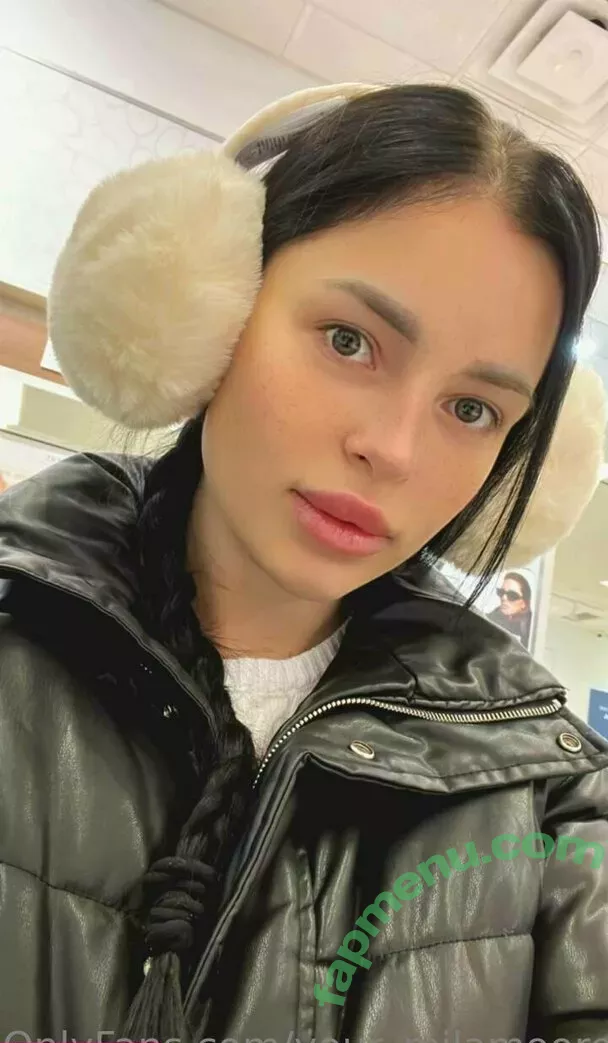 your_milamoore nude photo #0002 (your_milamoore)