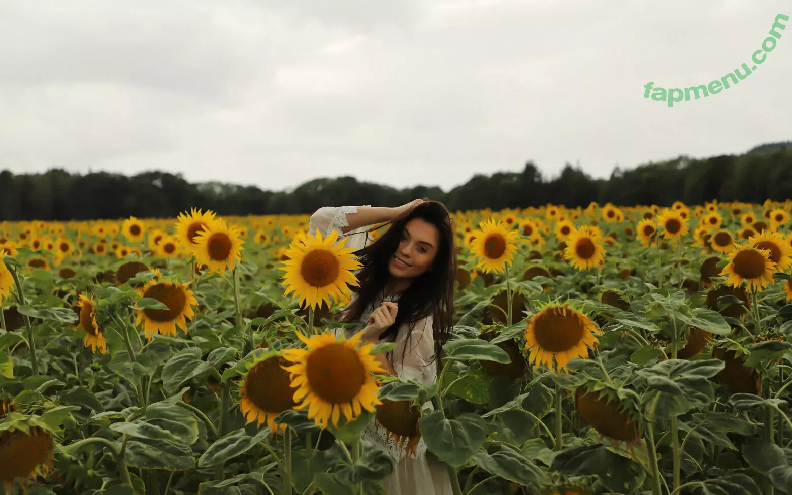 your_sabrisse nude photo #0095 (your_looks_e)