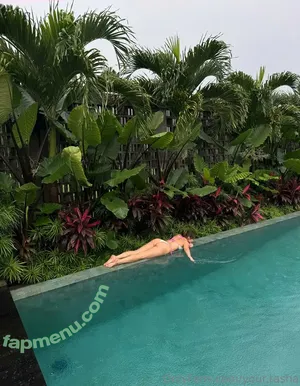 YOUR TASHA / tashaghouri / your.tasha nude photo #0170