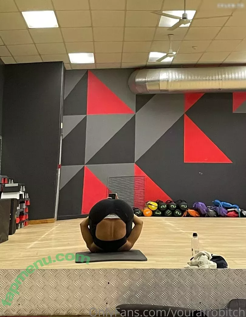 YourAfroBitch nude photo #0587 (Meleessa / melissabarreram / thatafrobitch)