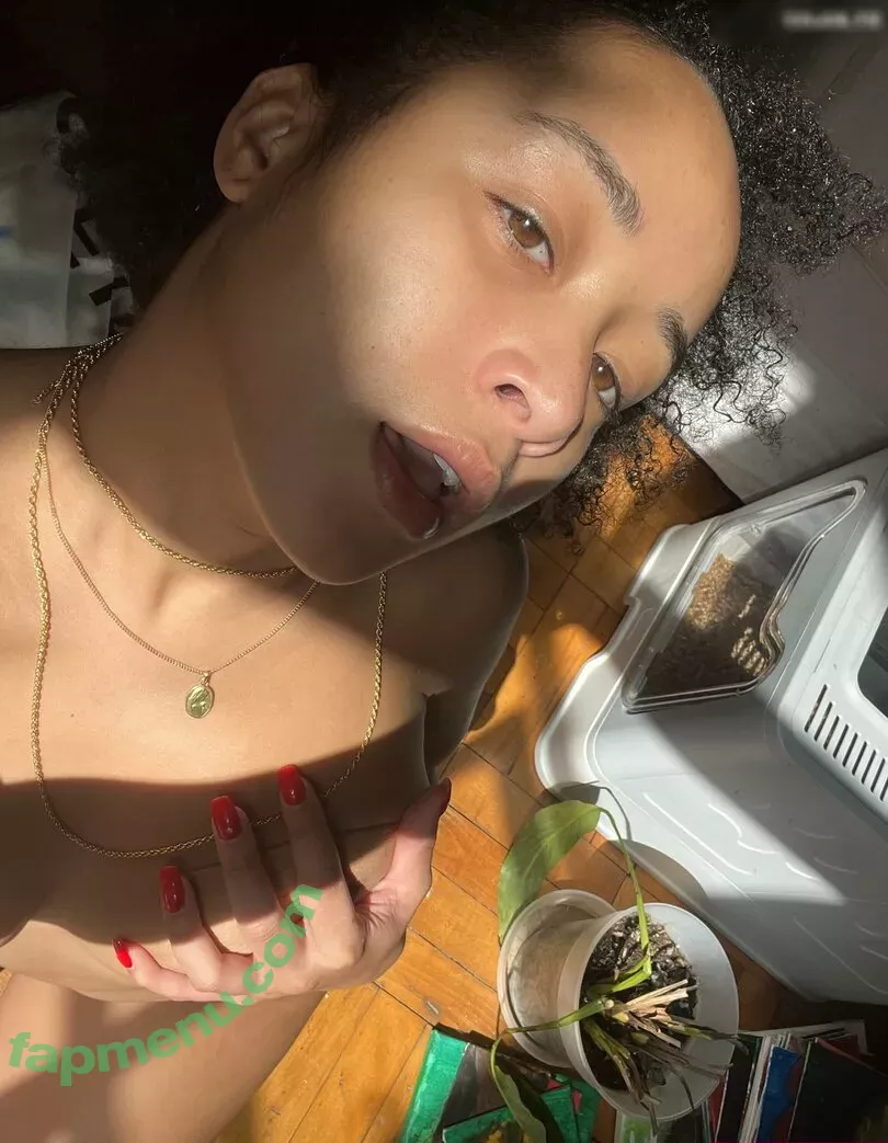 YourAfroBitch nude photo #0603 (Meleessa / melissabarreram / thatafrobitch)