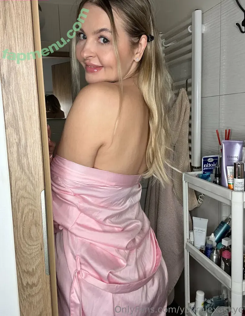 youralexaskye nude photo #0077 (youralexaskye)