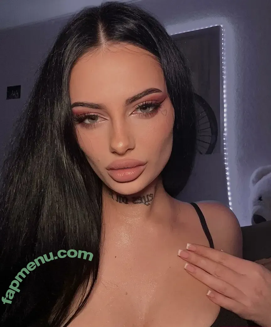 yourange nude photo #0008 (Angelina Marcenko / _prettyange_)