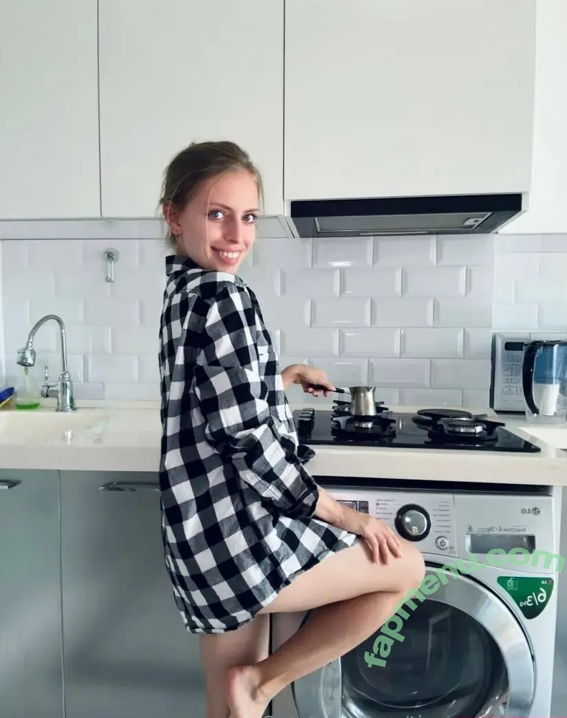 yourangeldiana nude photo #0020 (yourangeldiana)