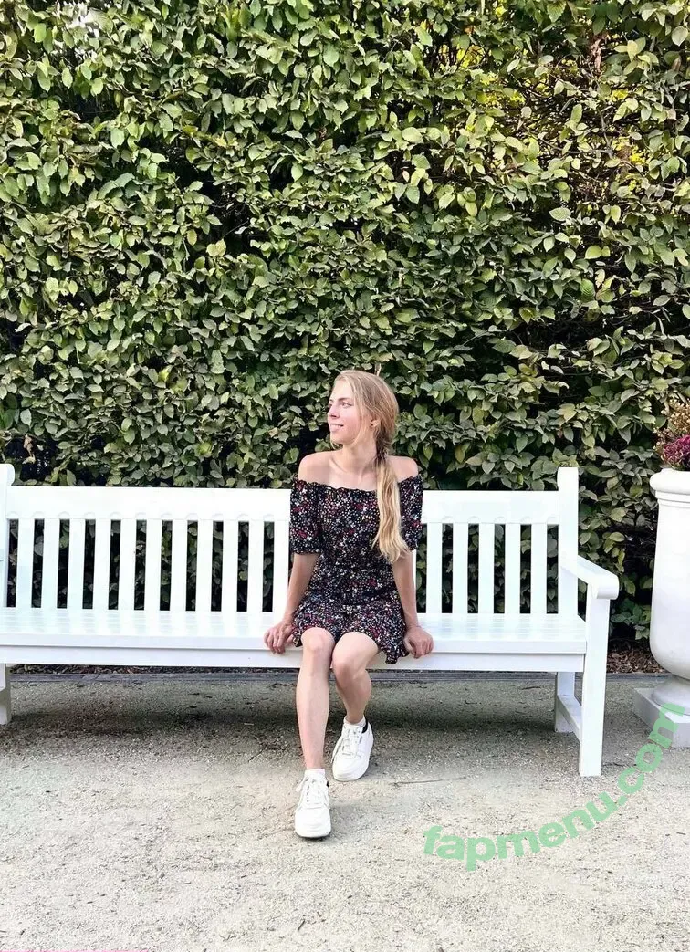 yourangeldiana nude photo #0025 (yourangeldiana)