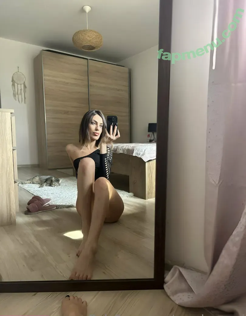 yourbaeroxi nude photo #0025 (yourbaeroxi)