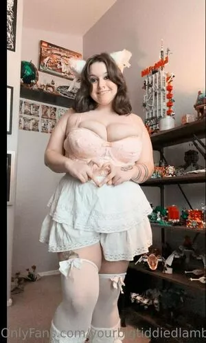 yourbigtiddiedlamb / la_b0ss_lady_ nude photo #0016