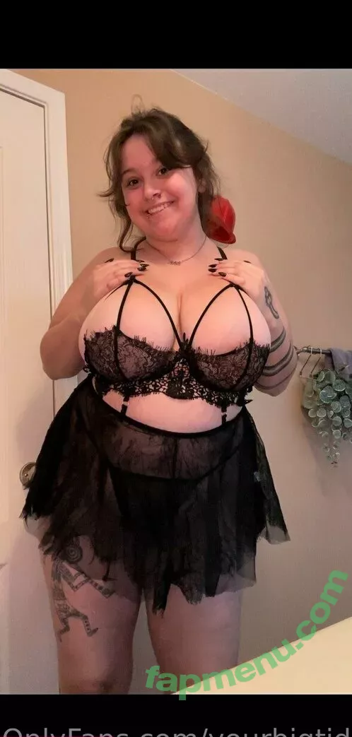 yourbigtiddiedlamb nude photo #0072 (la_b0ss_lady_)