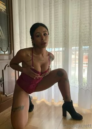 yourcleopathra / babecleoo / realkleopathraa nude photo #0122