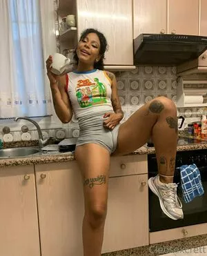 yourcleopathra / babecleoo / realkleopathraa nude photo #0148