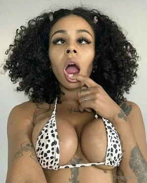 yourcleopathra / babecleoo / realkleopathraa nude photo #0324