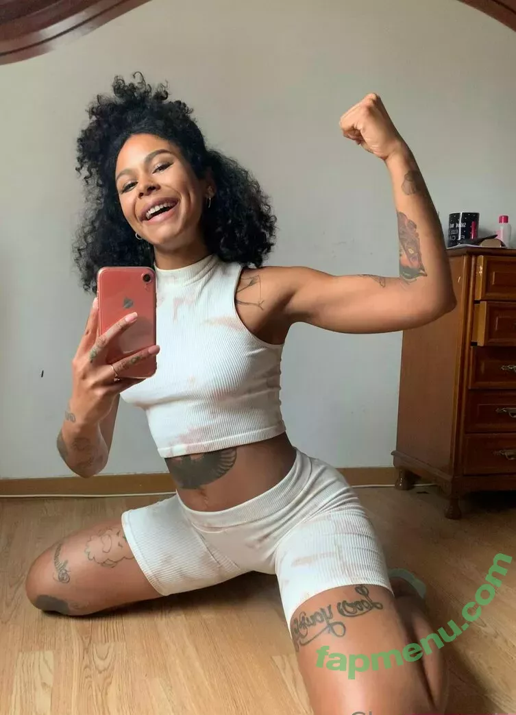 yourcleopathra nude photo #0096 (babecleoo / realkleopathraa)
