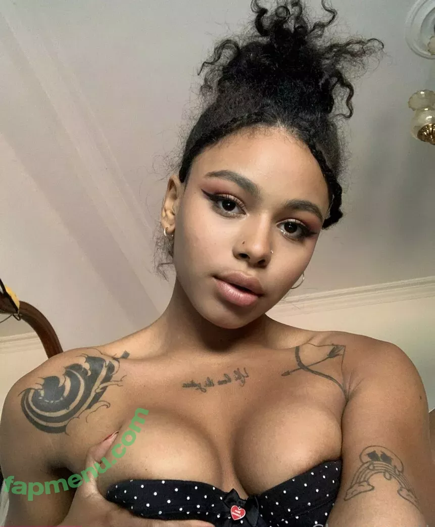 yourcleopathra nude photo #0163 (babecleoo / realkleopathraa)