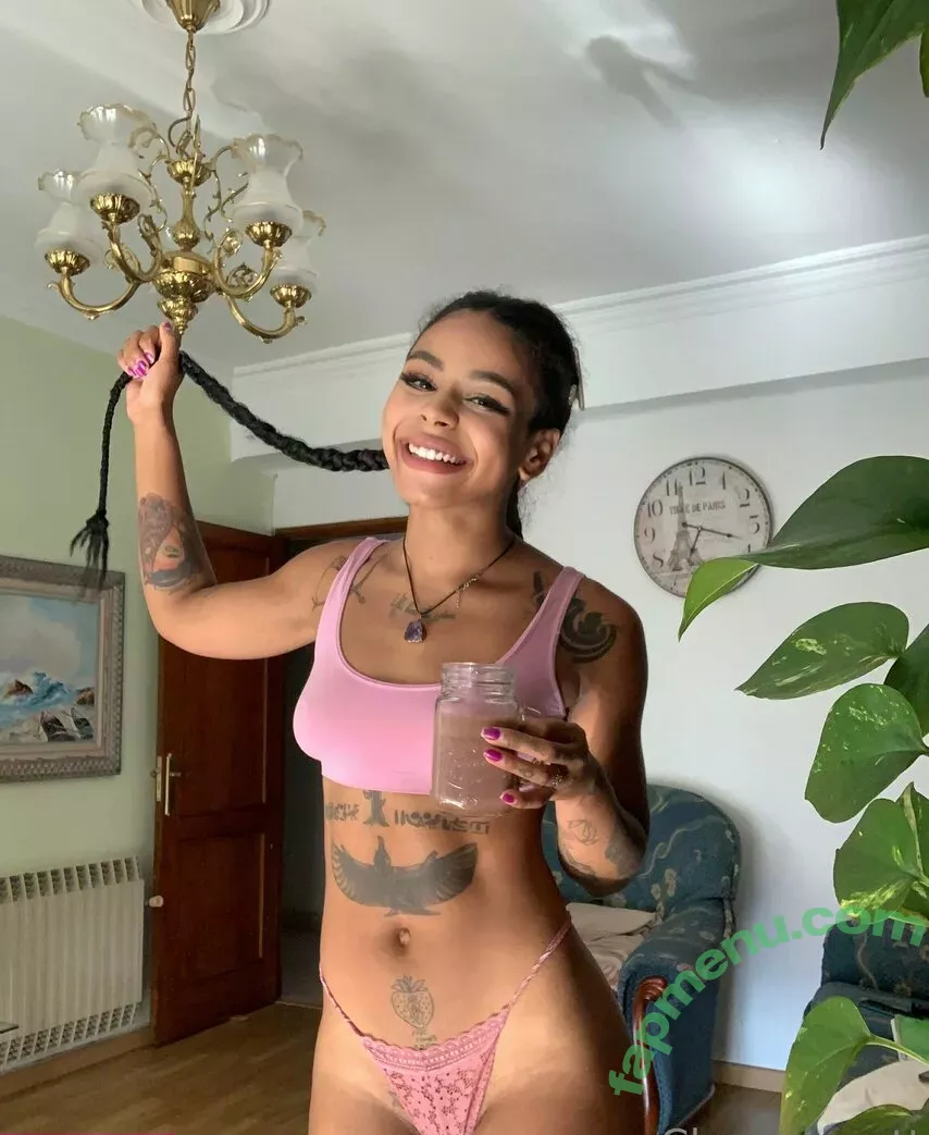yourcleopathra nude photo #0171 (babecleoo / realkleopathraa)