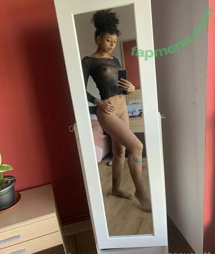 yourcleopathra nude photo #0252 (babecleoo / realkleopathraa)