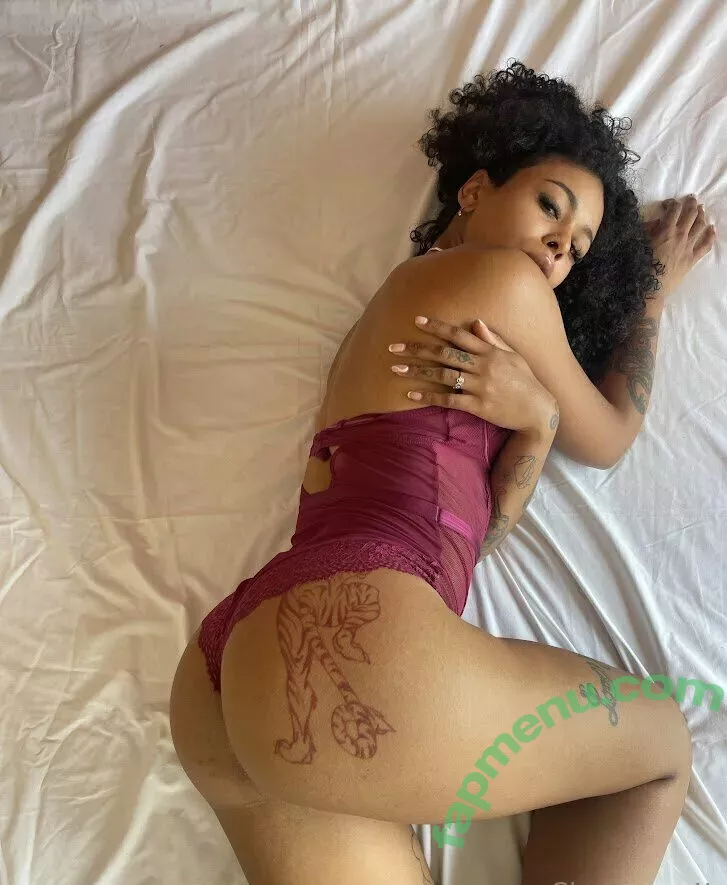 yourcleopathra nude photo #0306 (babecleoo / realkleopathraa)