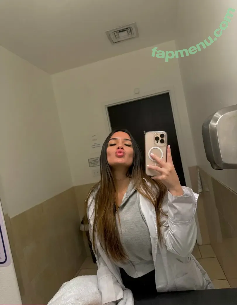 yourcocoqueen nude photo #0156 (yourcocoqueenofficial)