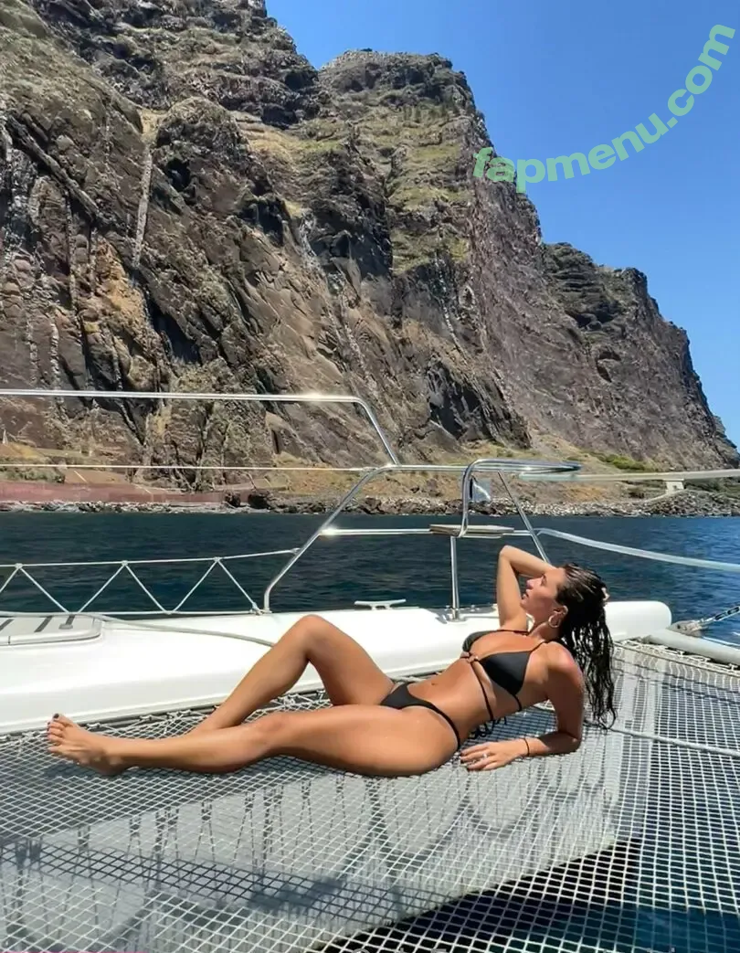 yourfav.a nude photo #0004 (yourfav.a_)