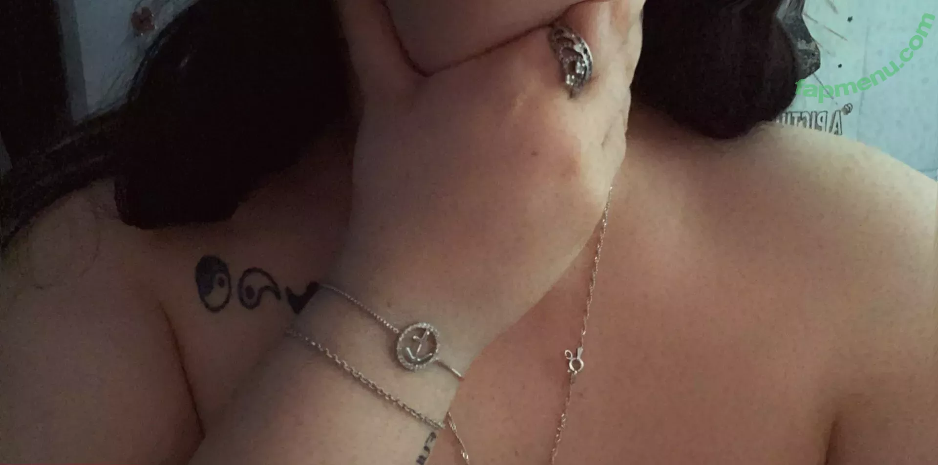 yourfavbustybrat nude photo #0027 (yourfavbratt)