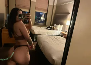 nude photo #0002