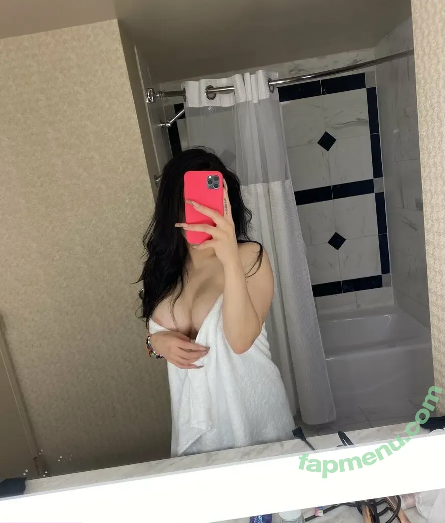 yourfavbxtch nude photo #0003 (yourfavbxtch)