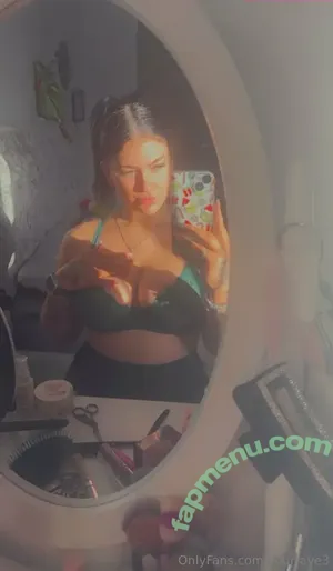  nude photo #0004